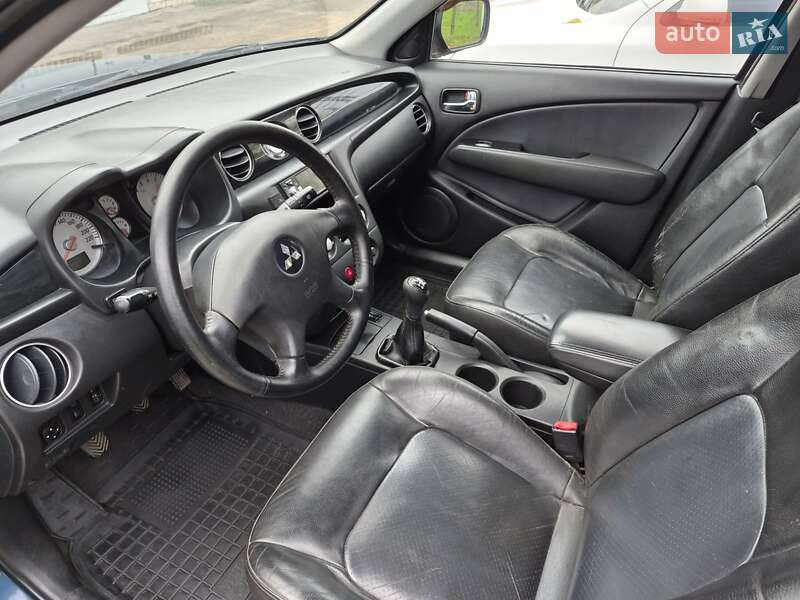 Позашляховик / Кросовер Mitsubishi Outlander 2003 в Миколаєві фото 3 Позашляховик / Кросовер Mitsubishi Outlander 2003 в Миколаєві