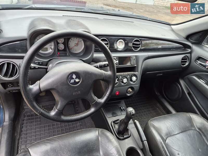 Позашляховик / Кросовер Mitsubishi Outlander 2003 в Миколаєві фото 11 Позашляховик / Кросовер Mitsubishi Outlander 2003 в Миколаєві