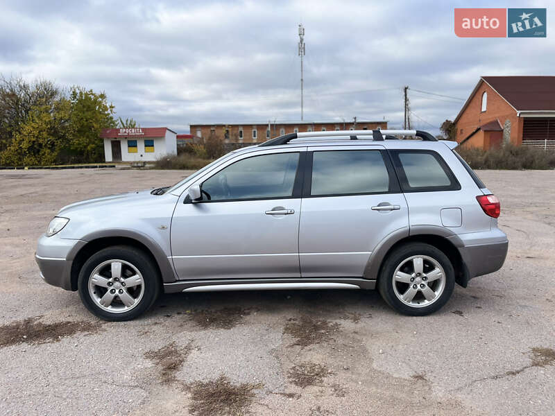 Внедорожник / Кроссовер Mitsubishi Outlander 2006 в Прилуках фото 4 Внедорожник / Кроссовер Mitsubishi Outlander 2006 в Прилуках