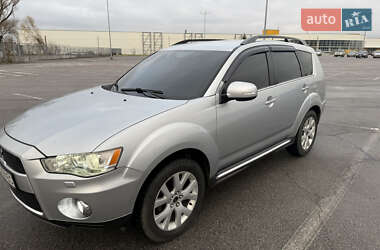 Позашляховик / Кросовер Mitsubishi Outlander 2012 в Чернівцях