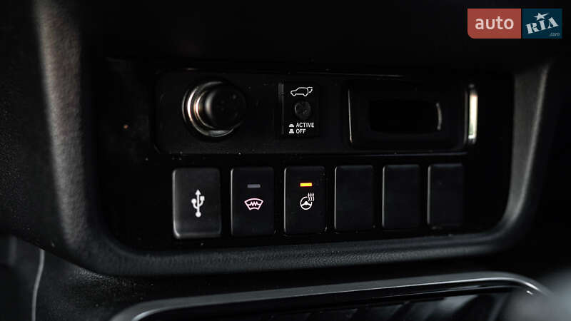 Внедорожник / Кроссовер Mitsubishi Outlander 2021 в Львове