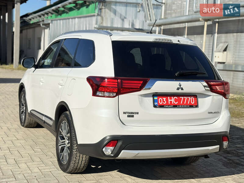 Позашляховик / Кросовер Mitsubishi Outlander 2016 в Ковелі фото 8 Позашляховик / Кросовер Mitsubishi Outlander 2016 в Ковелі