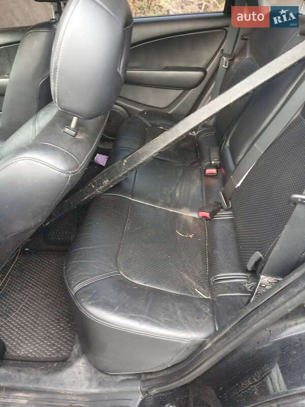 Внедорожник / Кроссовер Mitsubishi Outlander 2008 в Воловце