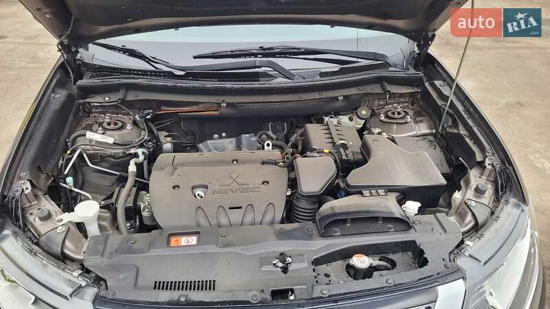 Внедорожник / Кроссовер Mitsubishi Outlander 2021 в Киеве фото 30 Внедорожник / Кроссовер Mitsubishi Outlander 2021 в Киеве