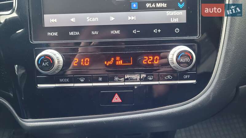 Внедорожник / Кроссовер Mitsubishi Outlander 2021 в Киеве фото 48 Внедорожник / Кроссовер Mitsubishi Outlander 2021 в Киеве