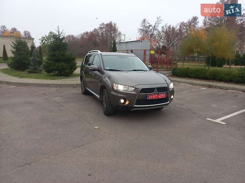 Позашляховик / Кросовер Mitsubishi Outlander 2010 в Луцьку фото Позашляховик / Кросовер Mitsubishi Outlander 2010 в Луцьку