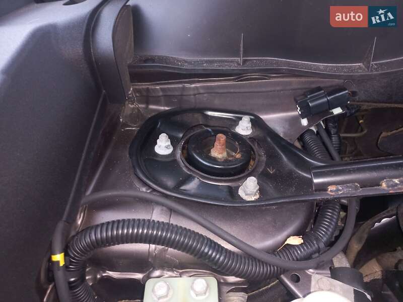 Позашляховик / Кросовер Mitsubishi Outlander 2010 в Луцьку фото 30 Позашляховик / Кросовер Mitsubishi Outlander 2010 в Луцьку