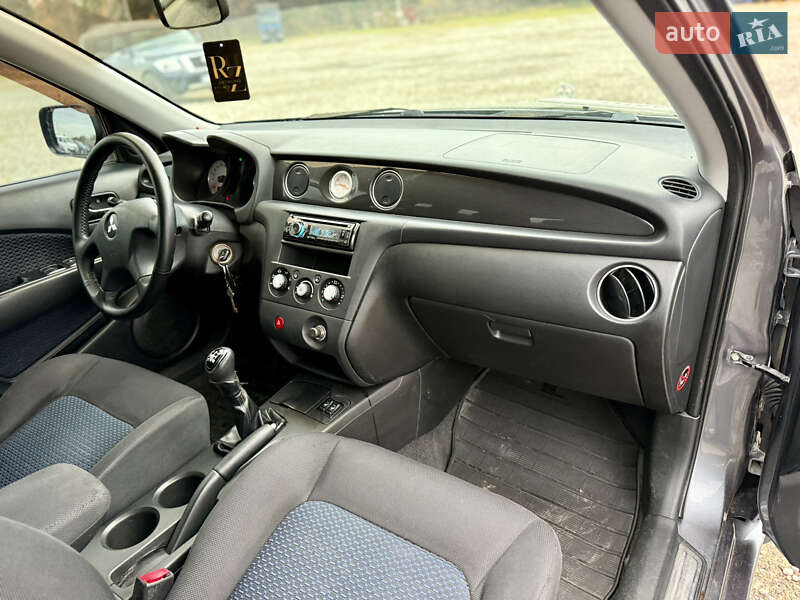Позашляховик / Кросовер Mitsubishi Outlander 2008 в Новояворівську фото 17 Позашляховик / Кросовер Mitsubishi Outlander 2008 в Новояворівську