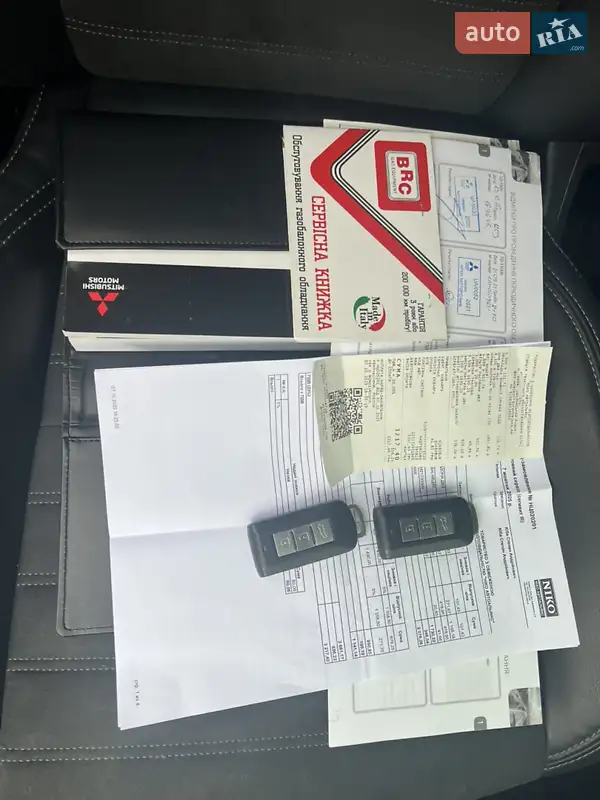 Позашляховик / Кросовер Mitsubishi Outlander 2020 в Києві документ