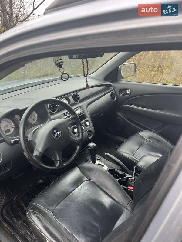 Внедорожник / Кроссовер Mitsubishi Outlander 2004 в Виннице