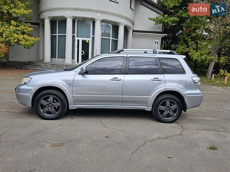 Внедорожник / Кроссовер Mitsubishi Outlander 2008 в Киеве фото 2 Внедорожник / Кроссовер Mitsubishi Outlander 2008 в Киеве