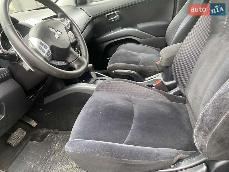 Внедорожник / Кроссовер Mitsubishi Outlander 2010 в Киеве фото 18 Внедорожник / Кроссовер Mitsubishi Outlander 2010 в Киеве