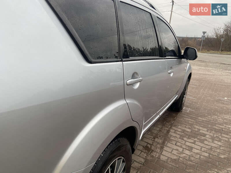 Позашляховик / Кросовер Mitsubishi Outlander 2008 в Новояворівську