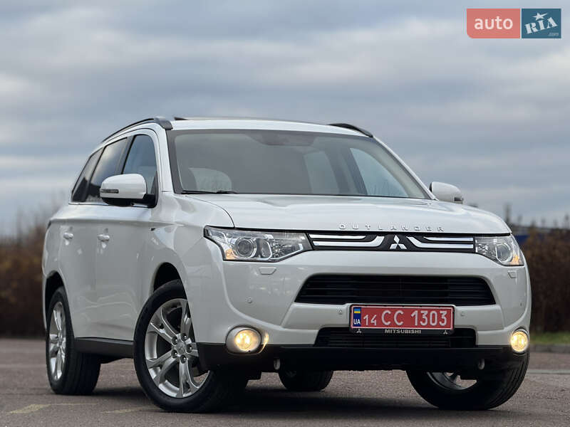 Внедорожник / Кроссовер Mitsubishi Outlander 2014 в Трускавце