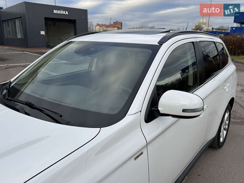 Внедорожник / Кроссовер Mitsubishi Outlander 2014 в Трускавце