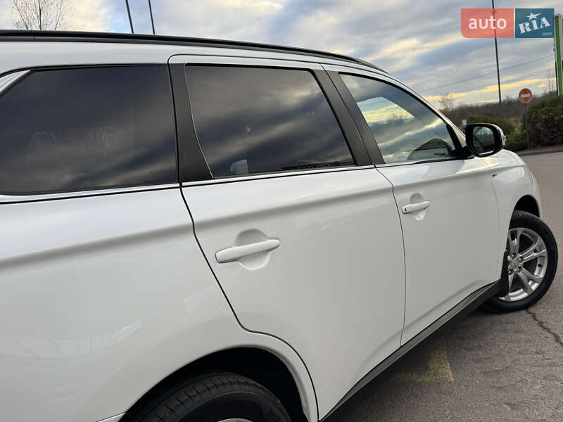 Внедорожник / Кроссовер Mitsubishi Outlander 2014 в Трускавце