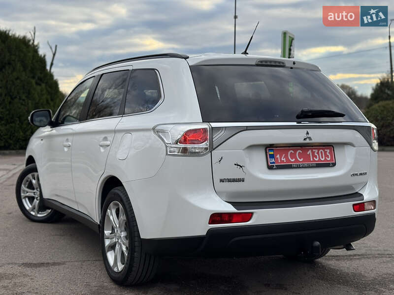 Внедорожник / Кроссовер Mitsubishi Outlander 2014 в Трускавце
