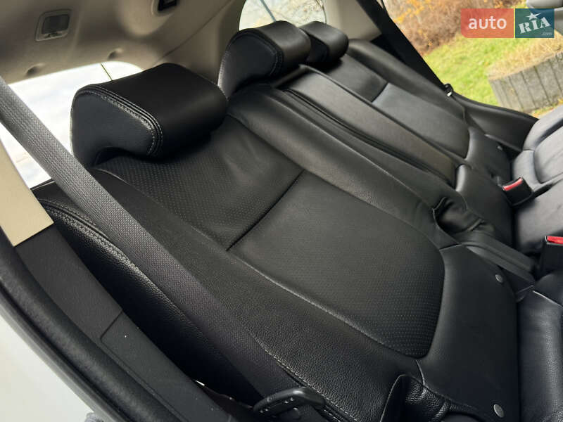 Внедорожник / Кроссовер Mitsubishi Outlander 2014 в Трускавце