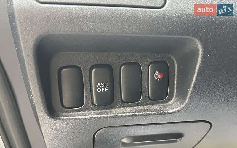 Позашляховик / Кросовер Mitsubishi Outlander 2007 в Стрию