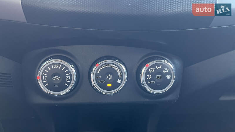 Внедорожник / Кроссовер Mitsubishi Outlander 2012 в Тернополе