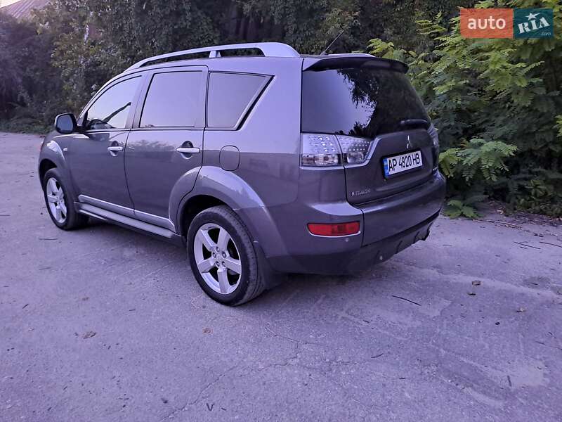 Внедорожник / Кроссовер Mitsubishi Outlander 2009 в Запорожье