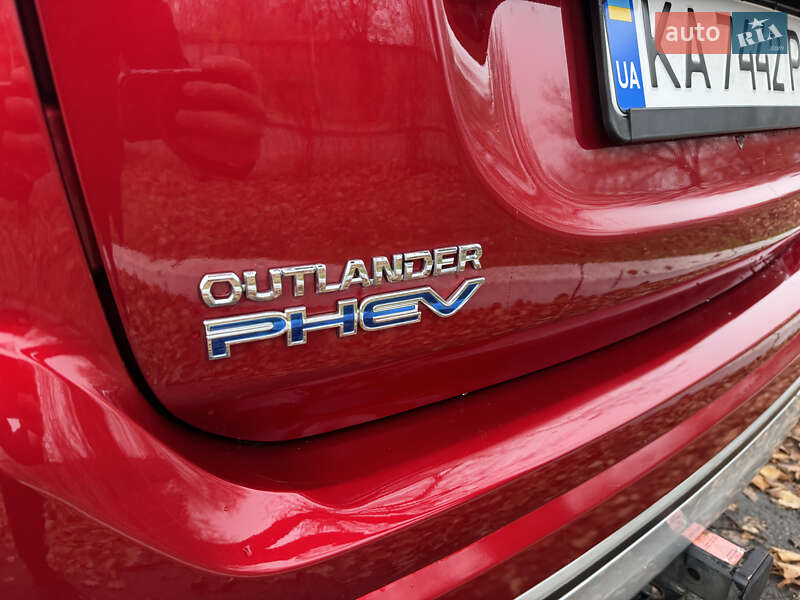 Позашляховик / Кросовер Mitsubishi Outlander 2021 в Черкасах