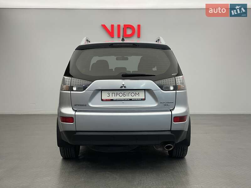 Внедорожник / Кроссовер Mitsubishi Outlander 2009 в Киеве