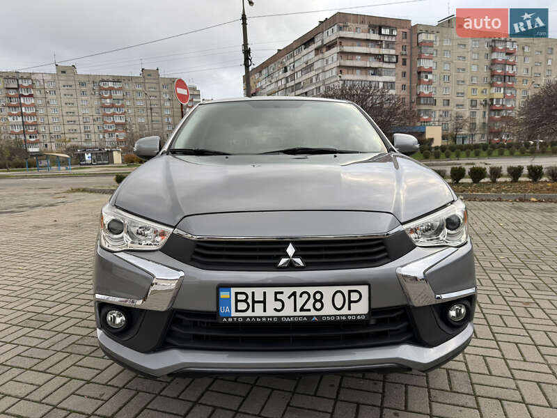 Внедорожник / Кроссовер Mitsubishi Outlander 2019 в Запорожье