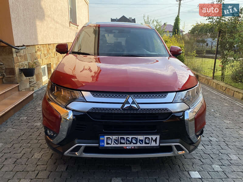 Внедорожник / Кроссовер Mitsubishi Outlander 2019 в Хмельницком фото 3 Внедорожник / Кроссовер Mitsubishi Outlander 2019 в Хмельницком