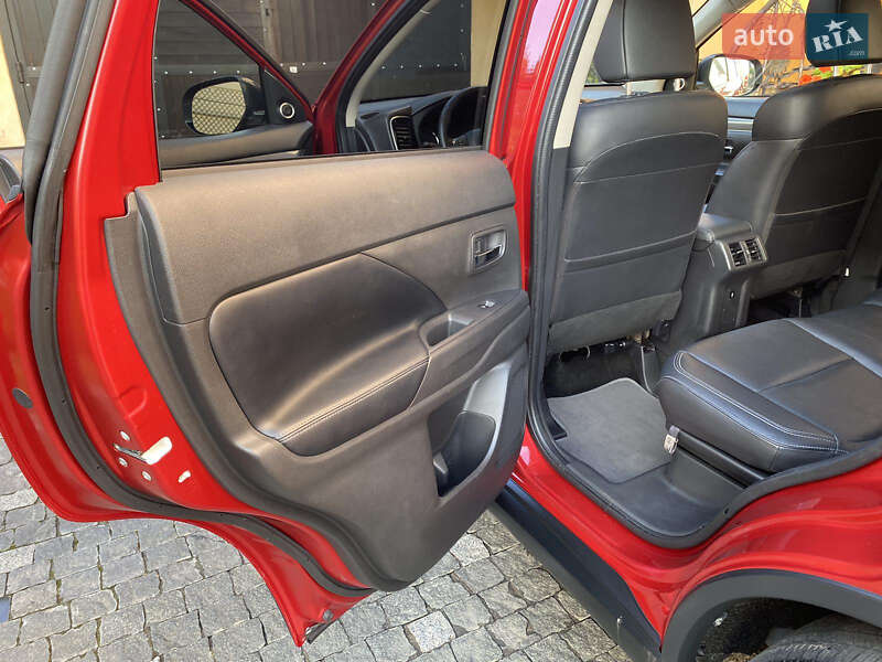 Внедорожник / Кроссовер Mitsubishi Outlander 2019 в Хмельницком фото 52 Внедорожник / Кроссовер Mitsubishi Outlander 2019 в Хмельницком