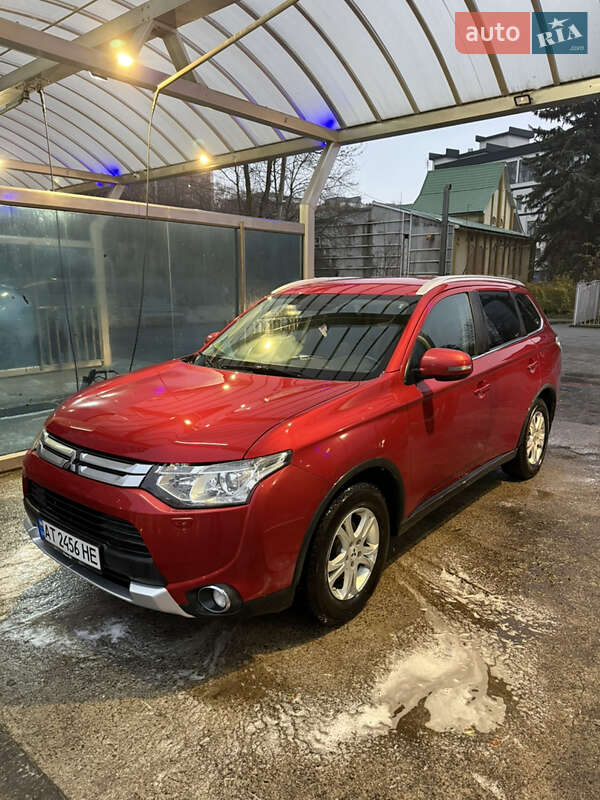 Внедорожник / Кроссовер Mitsubishi Outlander 2014 в Тернополе
