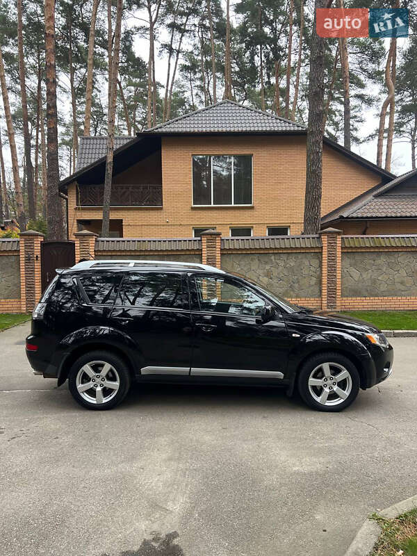 Внедорожник / Кроссовер Mitsubishi Outlander 2008 в Чернигове