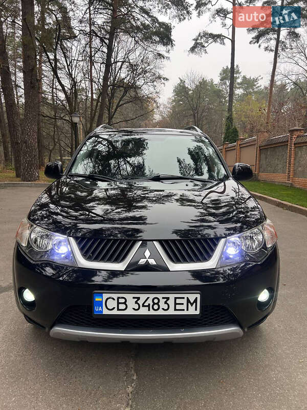 Внедорожник / Кроссовер Mitsubishi Outlander 2008 в Чернигове
