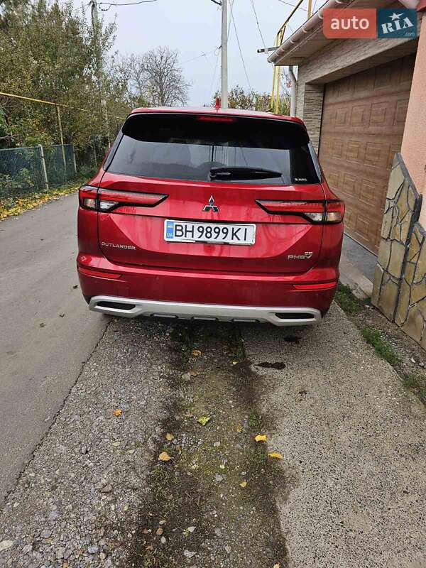 Внедорожник / Кроссовер Mitsubishi Outlander 2023 в Одессе фото 5 Внедорожник / Кроссовер Mitsubishi Outlander 2023 в Одессе