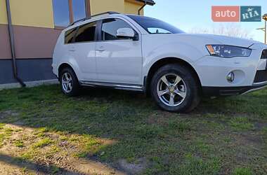 Позашляховик / Кросовер Mitsubishi Outlander 2011 в Шептицькому