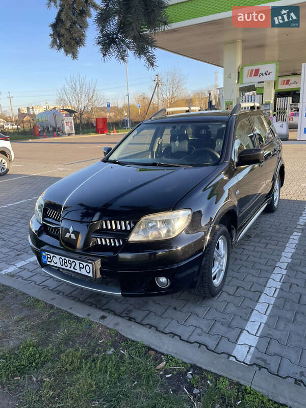 Позашляховик / Кросовер Mitsubishi Outlander 2008 в Буську