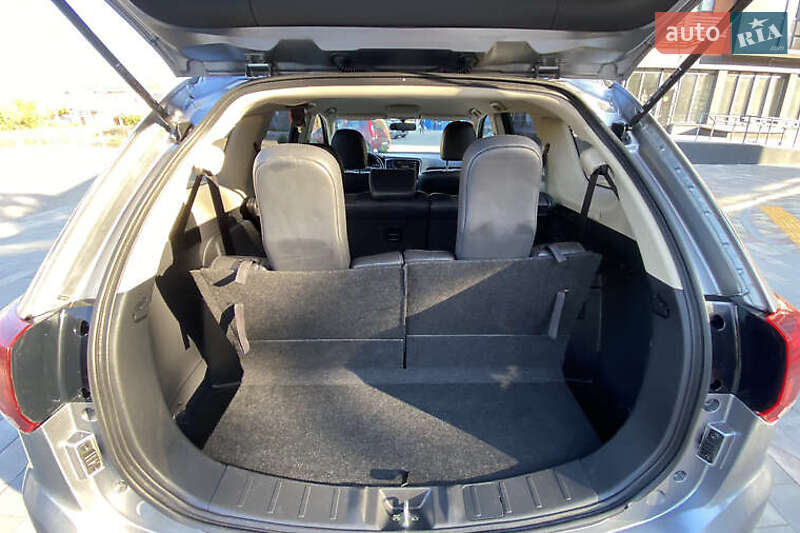 Внедорожник / Кроссовер Mitsubishi Outlander 2019 в Киеве фото 10 Внедорожник / Кроссовер Mitsubishi Outlander 2019 в Киеве