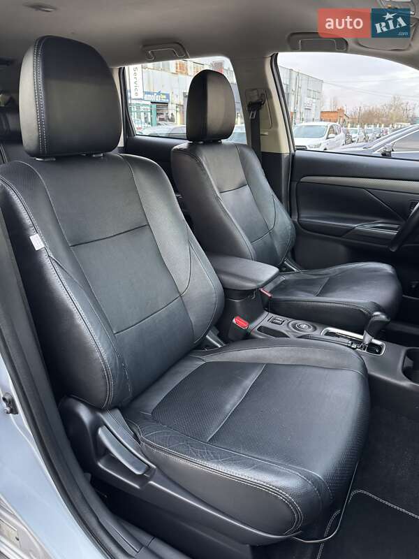 Позашляховик / Кросовер Mitsubishi Outlander 2012 в Сумах фото 25 Позашляховик / Кросовер Mitsubishi Outlander 2012 в Сумах