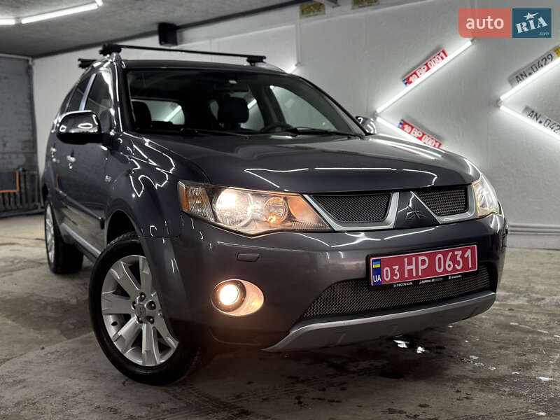 Позашляховик / Кросовер Mitsubishi Outlander 2008 в Кременці