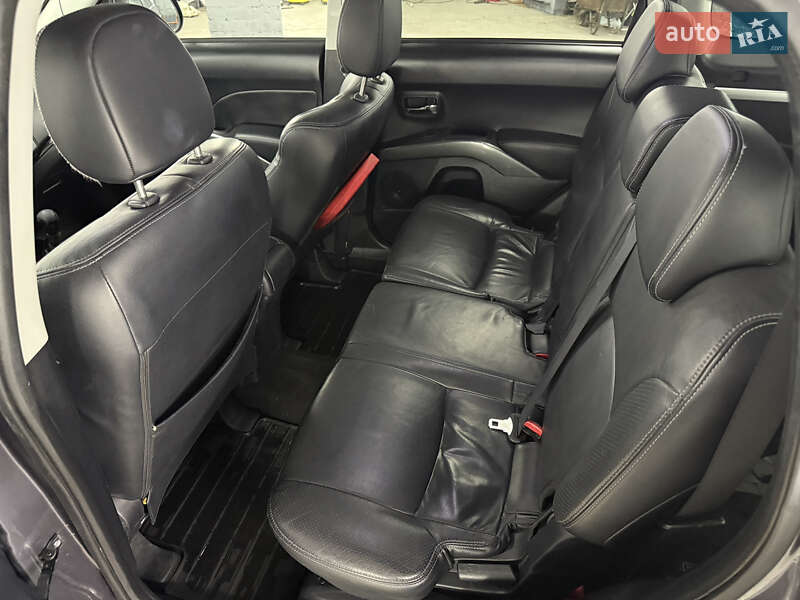 Позашляховик / Кросовер Mitsubishi Outlander 2008 в Кременці