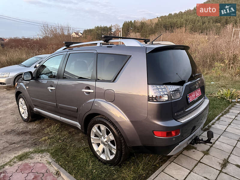 Позашляховик / Кросовер Mitsubishi Outlander 2008 в Кременці