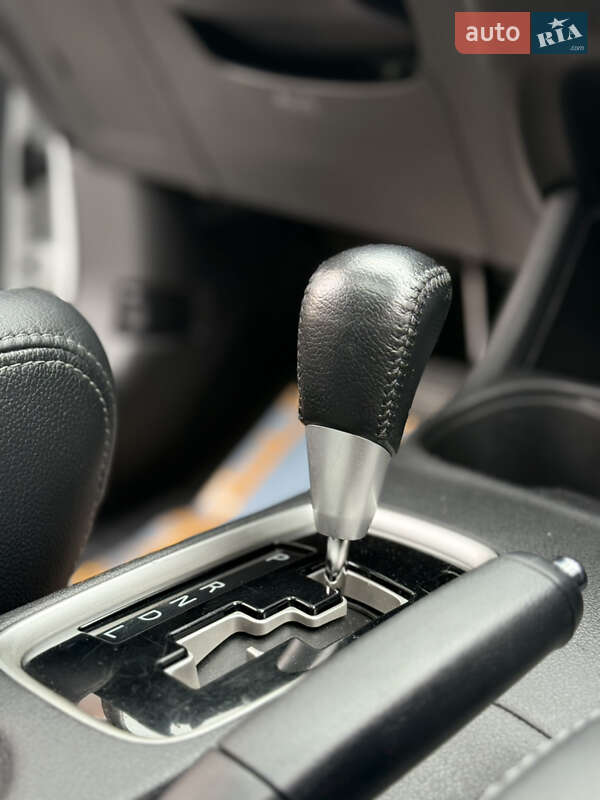 Внедорожник / Кроссовер Mitsubishi Outlander 2016 в Самборе фото 50 Внедорожник / Кроссовер Mitsubishi Outlander 2016 в Самборе