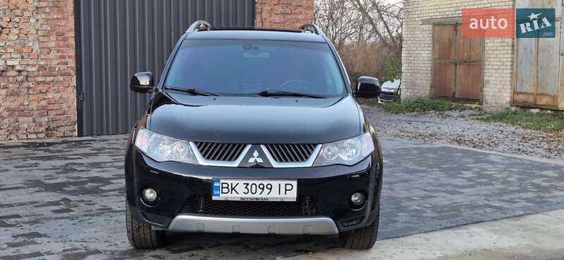 Внедорожник / Кроссовер Mitsubishi Outlander 2008 в Дубно фото 3 Внедорожник / Кроссовер Mitsubishi Outlander 2008 в Дубно