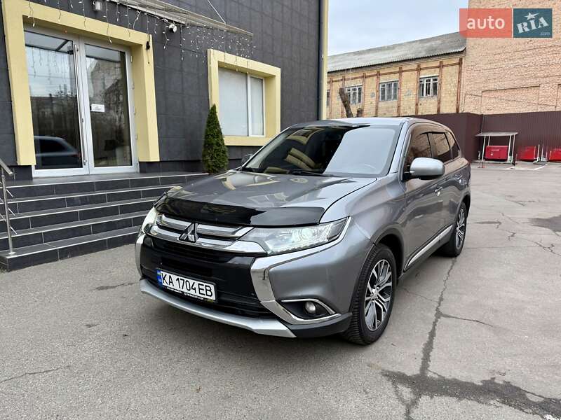 Внедорожник / Кроссовер Mitsubishi Outlander 2020 в Киеве фото 3 Внедорожник / Кроссовер Mitsubishi Outlander 2020 в Киеве
