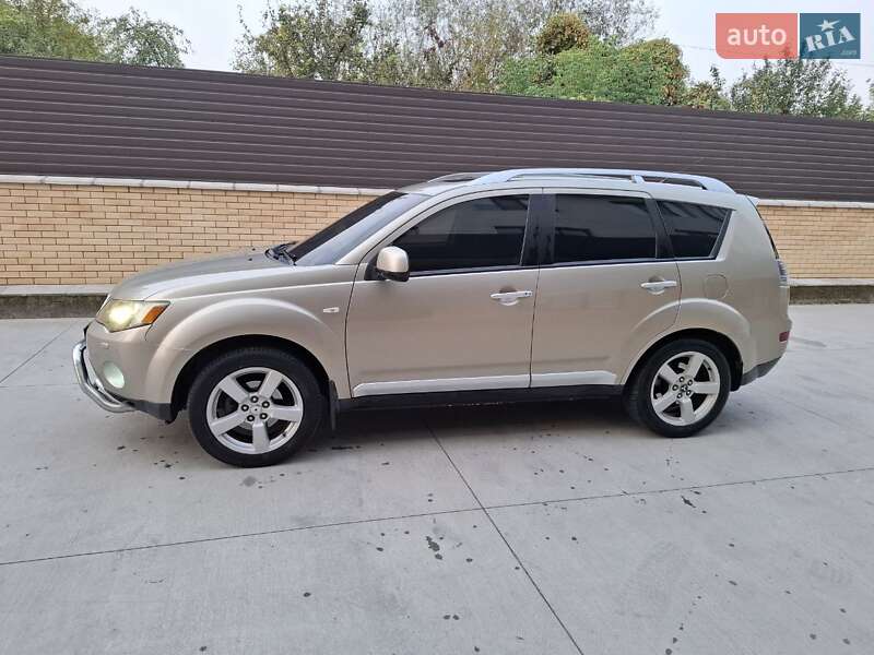 Внедорожник / Кроссовер Mitsubishi Outlander 2008 в Бердичеве