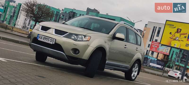 Внедорожник / Кроссовер Mitsubishi Outlander 2009 в Киеве