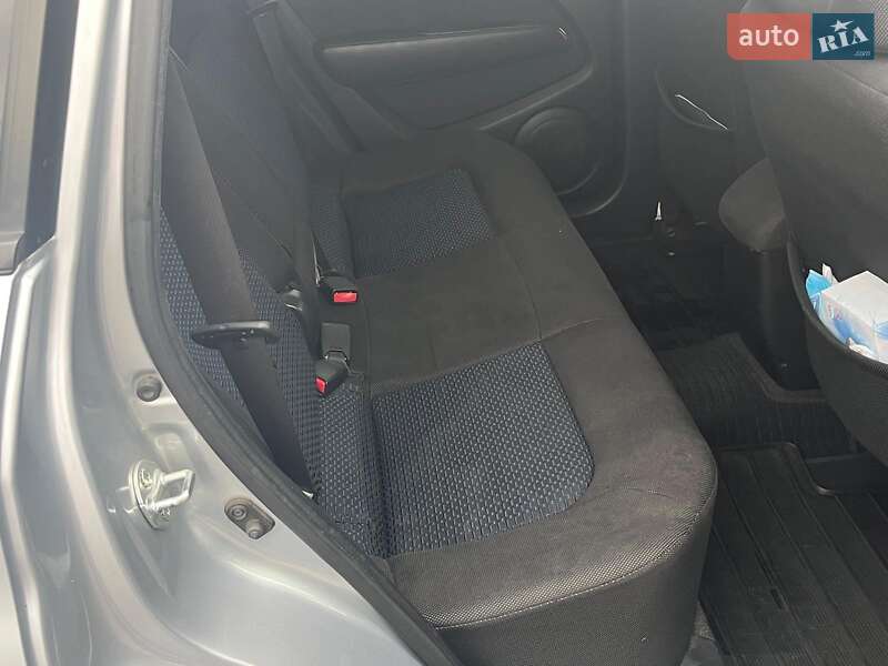 Позашляховик / Кросовер Mitsubishi Outlander 2008 в Києві