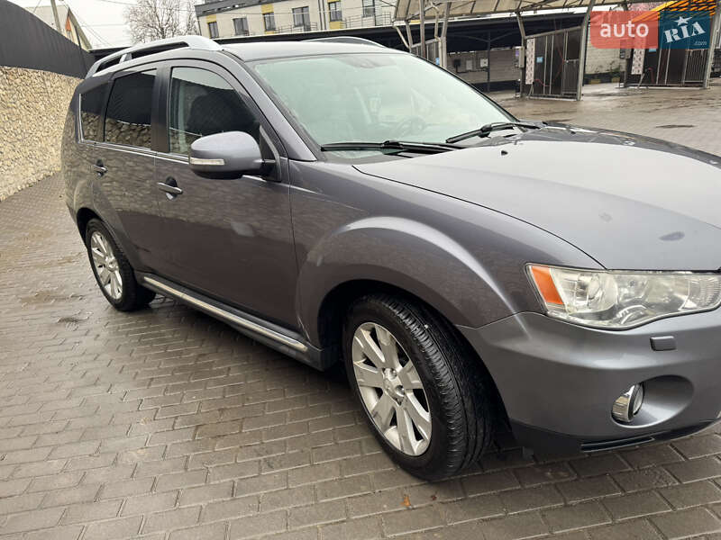 Внедорожник / Кроссовер Mitsubishi Outlander 2010 в Тернополе