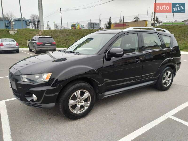 Позашляховик / Кросовер Mitsubishi Outlander 2010 в Вінниці