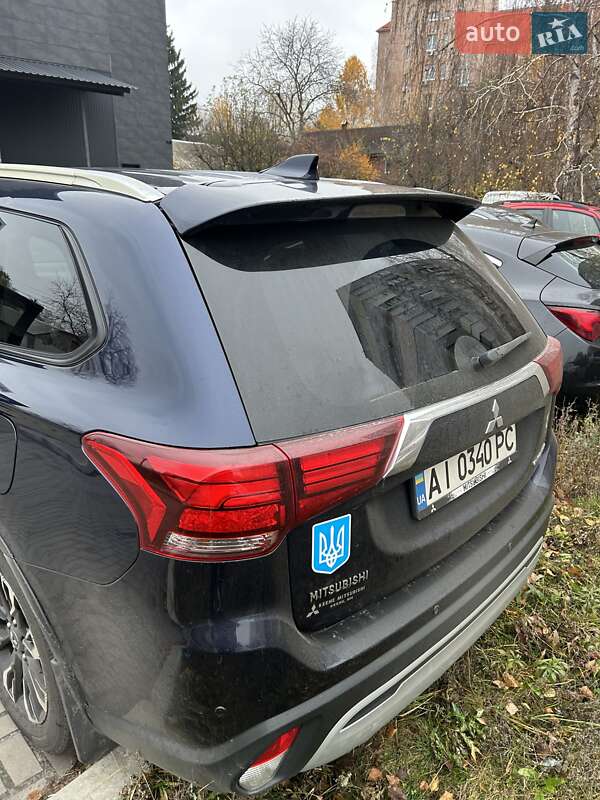 Позашляховик / Кросовер Mitsubishi Outlander 2018 в Вишгороді